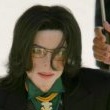 Michael Jackson arrives at the Santa Barbara County courthouse.