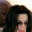 Michael Jackson arrives at the Santa Barbara County courthouse.