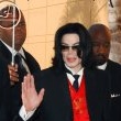 Michael Jackson arrives at the Santa Barbara County courthouse.