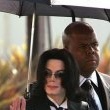 Michael Jackson arrives at the Santa Barbara County courthouse.