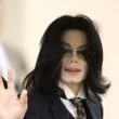 Michael Jackson arrives at the Santa Barbara County courthouse.