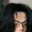 Michael Jackson arrives at the Santa Barbara County courthouse.