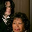 Michael Jackson arrives at the Santa Barbara County courthouse.