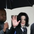 Michael Jackson arrives at the Santa Barbara County courthouse.