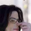 Michael Jackson arrives at the Santa Barbara County courthouse.