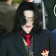 Michael Jackson arrives at the Santa Barbara County courthouse.