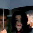 Michael Jackson arrives at the Santa Barbara County courthouse.
