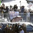 Michael Jackson arrives at the Santa Barbara County courthouse.