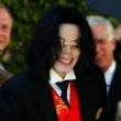Michael Jackson arrives at the Santa Barbara County courthouse.