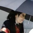 Michael Jackson arrives at the Santa Barbara County courthouse.