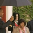Michael Jackson arrives at the Santa Barbara County courthouse.