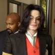 Michael Jackson arrives at the Santa Barbara County courthouse.