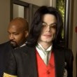 Michael Jackson arrives at the Santa Barbara County courthouse.