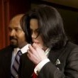 Michael Jackson arrives at the Santa Barbara County courthouse.