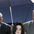 Michael Jackson arrives at the Santa Barbara County courthouse.