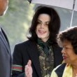 Michael Jackson arrives at the Santa Barbara County courthouse.