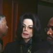 Michael Jackson arrives at the Santa Barbara County courthouse.