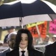 Michael Jackson arrives at the Santa Barbara County courthouse.