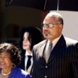 Michael Jackson arrives at the Santa Barbara County courthouse.