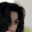 Michael Jackson arrives at the Santa Barbara County courthouse.