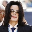 Michael Jackson arrives at the Santa Barbara County courthouse.