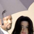 Michael Jackson arrives at the Santa Barbara County courthouse.
