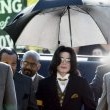 Michael Jackson arrives at the Santa Barbara County courthouse.