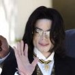 Michael Jackson arrives at the Santa Barbara County courthouse.