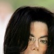 Michael Jackson arrives at the Santa Barbara County courthouse.