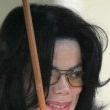 Michael Jackson arrives at the Santa Barbara County courthouse.