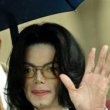 Michael Jackson arrives at the Santa Barbara County courthouse.