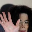 Michael Jackson arrives at the Santa Barbara County courthouse.