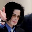 Michael Jackson arrives at the Santa Barbara County courthouse.