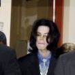 Michael Jackson arrives at the Santa Barbara County courthouse.