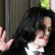 Michael Jackson arrives at the Santa Barbara County courthouse.