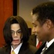 Michael Jackson arrives at the Santa Barbara County courthouse.