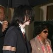 Michael Jackson arrives at the Santa Barbara County courthouse.