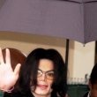 Michael Jackson arrives at the Santa Barbara County courthouse.