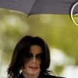 Michael Jackson arrives at the Santa Barbara County courthouse.