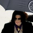 Michael Jackson arrives at the Santa Barbara County courthouse.