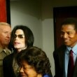 Michael Jackson arrives at the Santa Barbara County courthouse.
