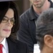 Michael Jackson arrives at the Santa Barbara County courthouse.