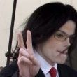 Michael Jackson arrives at the Santa Barbara County courthouse.