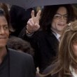 Michael Jackson arrives at the Santa Barbara County courthouse.