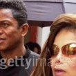 Michael Jackson arrives at the Santa Barbara County courthouse.