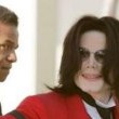 Michael Jackson arrives at the Santa Barbara County courthouse.