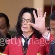 Michael Jackson arrives at the Santa Barbara County courthouse.