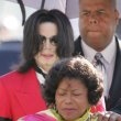 Michael Jackson arrives at the Santa Barbara County courthouse.
