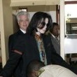 Michael Jackson arrives at the Santa Barbara County courthouse.