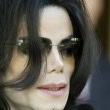Michael Jackson arrives at the Santa Barbara County courthouse.